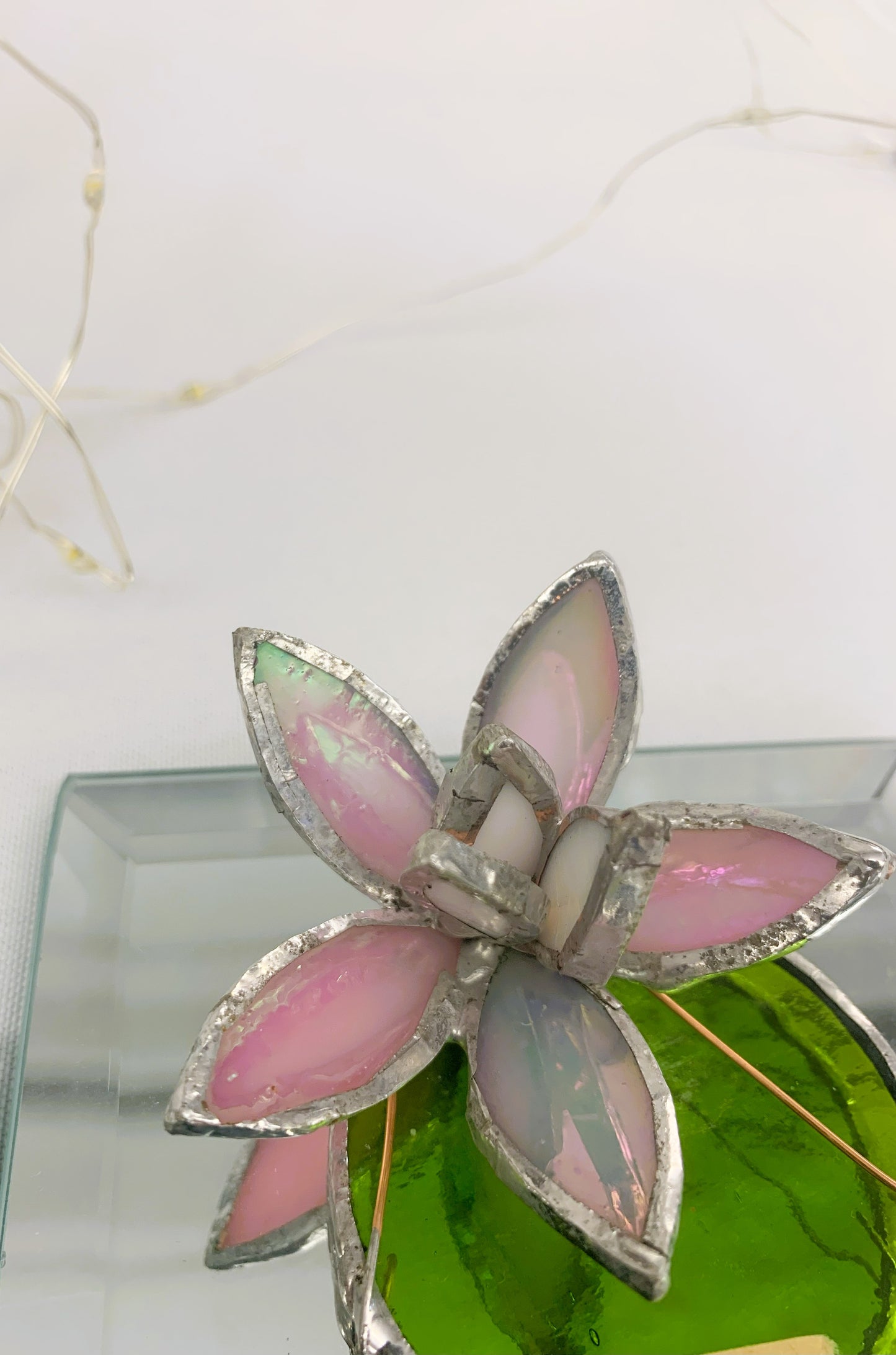 3D lotus on a flat leaf lilypad