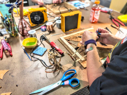 Valentine’s Day Stained Glass Classes ❤️