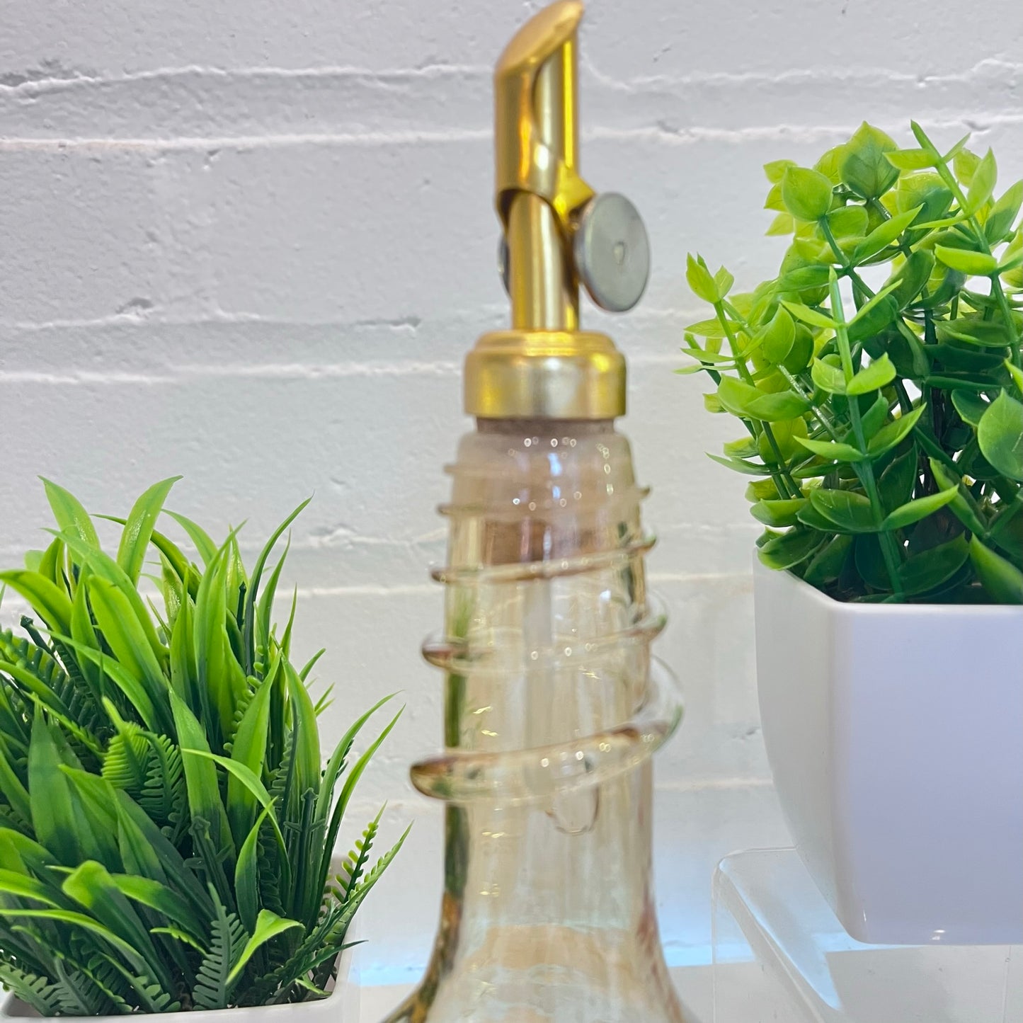 Topaz Spiral Oil & Vinegar Drizzler Bottles
