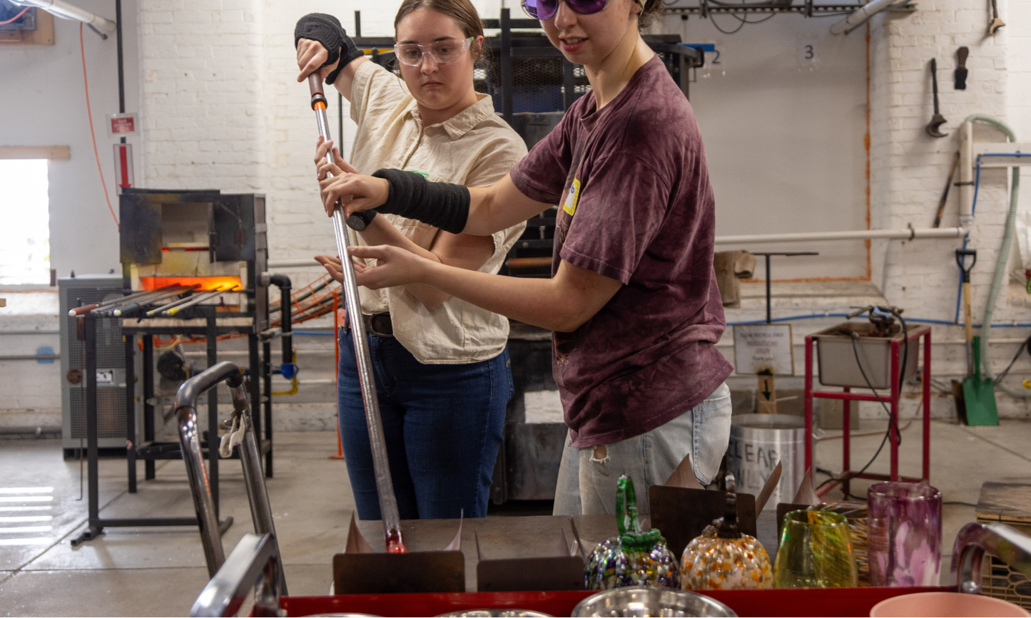 🔥 The Hot Glass Experience – Private Group Glassblowing Event